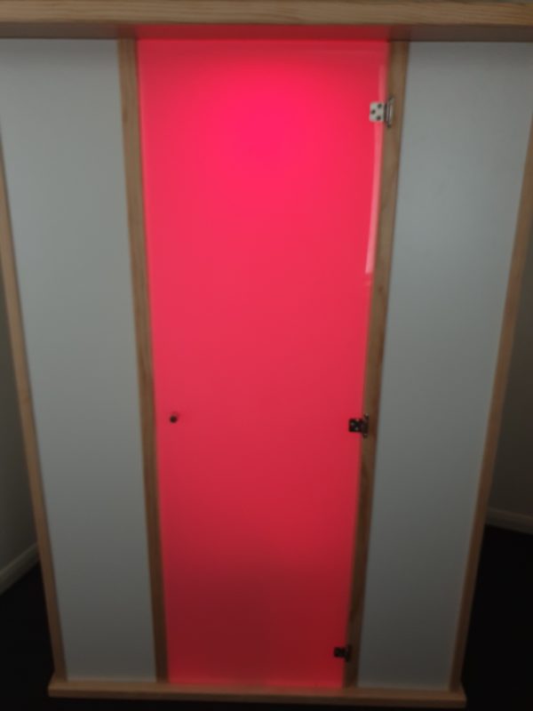 Salt booth full side panels with recliner - Opaque Door - Red Light setting